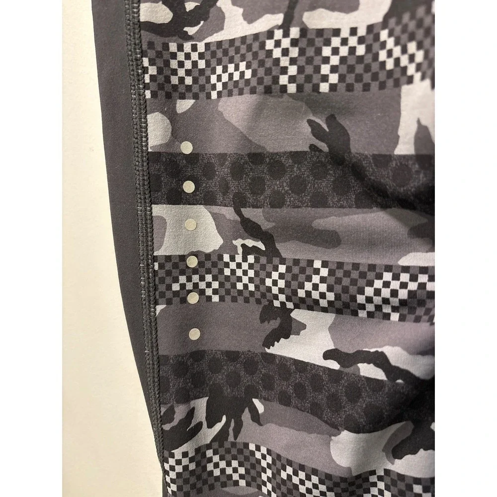 Nike Running Dri-FIT Camo Full Length Striped Leggings‎ Black Gray Zipper Pocket